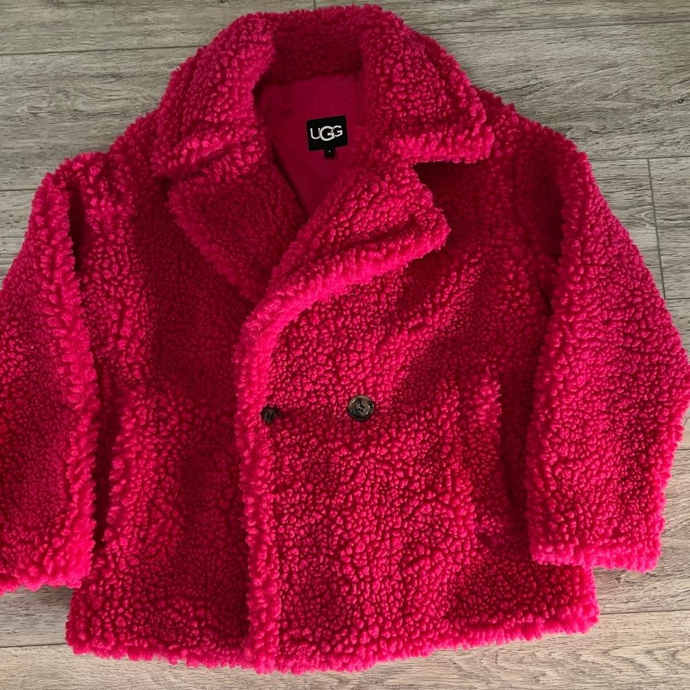 UGG “Gertrude” Short Teddy Coat in fuchsia pink Style 1144454 Size Small – NWOT